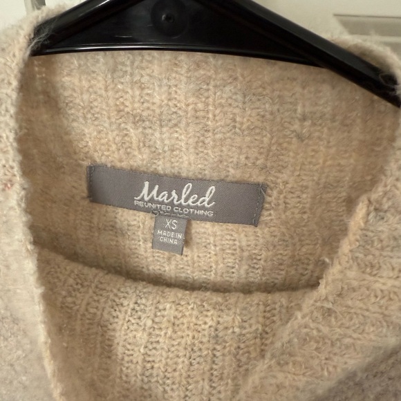 Sweater - Picture 4 of 5